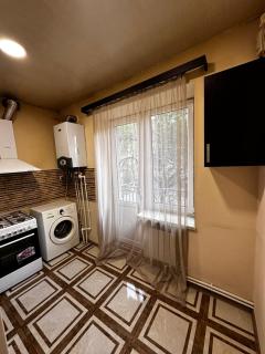 Avchieva's apt on Sundukyan Street - 6