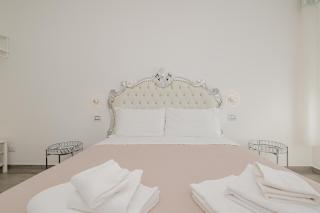 Luxury Room - 1 - Milan - 8
