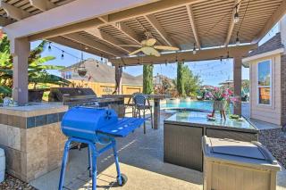 Serene 4BR Lux Home w Heated Spa Pool Massage Chair - Cypress - 5