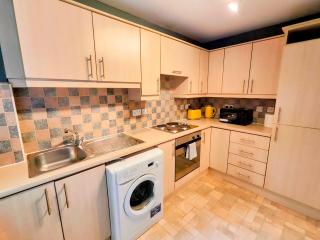 La Casita, Quarry - 2 bedroom Entire Apartment with Free Parking - 3