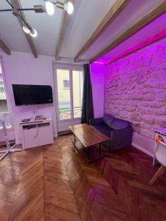 Studio de charme centre paris 10 min de république - París - 0