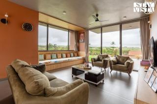 StayVista at Terracotta Skies with Courtyard & Pool - 7