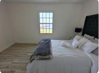 Cottage on Private Beach - Penetanguishene - 3