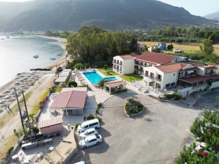 Sami Beach Hotel - Sami - 8