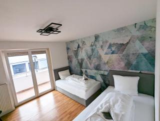 Charming, Newly & High quality equipped apartment with quiet balcony in fantastic location - Ready to move in - Wurtzbourg - 3