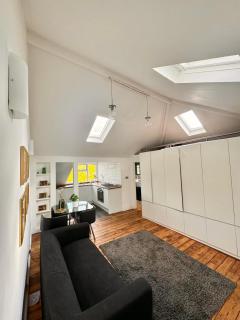 Stylish Top Floor Flat in the Heart of Camden! - London - 4