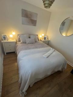 Beautiful coach house - Newport - 8