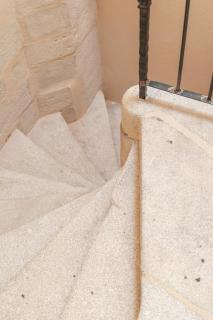 Les Greniers Du Château - Domazan - 4