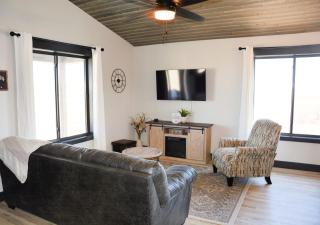 Hot Tub & Panoramic Views Bear Butte &Buffalo Chip - Sturgis - 5