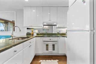 Modern Oceanfront Beach Hale Kai 1Bed - Kahana - 3