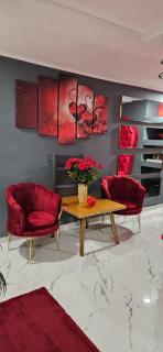 Love Room - ultracentral - jacuzzi cu hidromasaj - 3