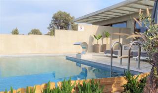 Marnos Luxury Villas - 1