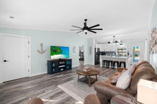 Dog Friendly Home- Large Pool Grill Golf Cart - Myrtle Beach - 3