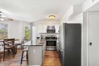 Golf Views – Outdoor pool, 3 Beds, 1 mile 2 Beach by myBeach Vacation Rentals - 1