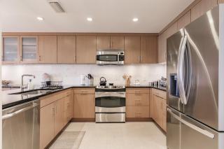 1255-601 The Perfect Bayside Haven Awaits - Sarasota - 3