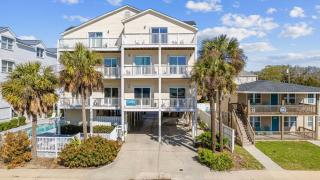 Updated Oceanview Getaway- Game Room Pool Decks - Myrtle Beach - 6
