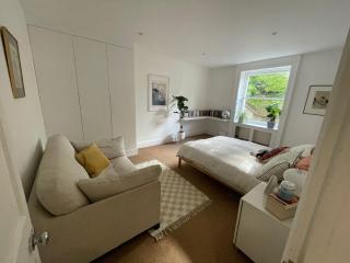 Cheltenham, Tivoli 1 Bedroom - Cheltenham - 3