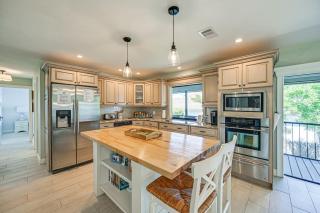 Marco Island Family Home: Pool, Lanai, Backyard! - 4