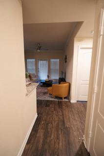 Charming 2 bedroom, 2 bath apartment - Austin - 5