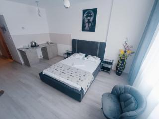 Eduard Elegance Studio 2 - Bucarest - 0
