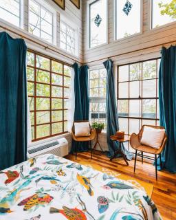 Treetop Hideaways: Dogwood Treehouse in Chattanooga - Chattanooga - 1