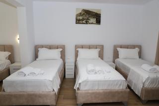 Guest House ESANBJA - Berat - 3