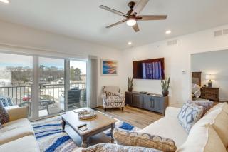Bright Lewes Condo with Balcony, 7 Mi to Beach! - 7