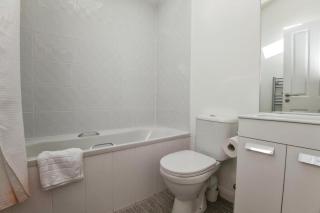 Lodge Sleeps 6 with Private Hot Tub - 5