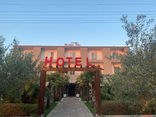 Hotel Velipoja Park - Velipoja - 0