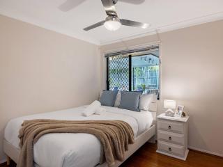 Peaceful Family Entertained house at Parkinson - Browns Plains - 1
