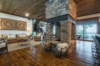 Stag's Manor - Luxury Rustic Modern Cabin - Morganton - 1