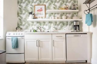 Sunny Retreat in Flamingo Suite! - Pompano Beach - 6