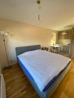 Auntie's retreat - 6