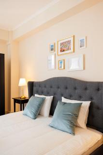 Stunning 2BR Old City View - 1