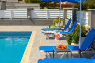 Lenia's Sea View Villa - Neo Chorio - 4