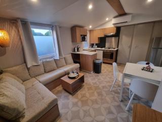 Mobil-Home 419 Camping Lac des rêves proche de la mer - Lattes - 0