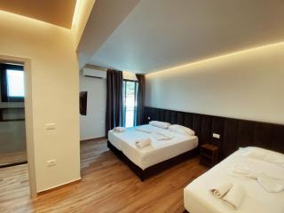 ADRIATIK Hotel - Vlora - 5