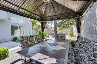 Dog-Friendly Las Vegas Escape with Patio! - Las Vegas - 0