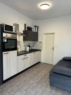 Cozy Studio Apartment Near Beach - Vir - 7