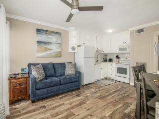 Seascape 1322 condo - Galveston - 8