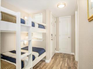 Seascape 1322 condo - Galveston - 5