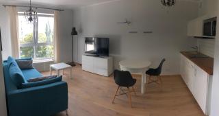 Quick Concert Access - Ochota Apartment - 1