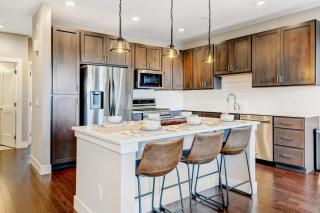 Serene Escape in Fraser - 7