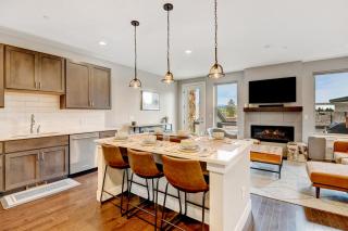 Serene Escape in Fraser - 5