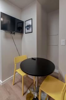 Guest Suite Close To Whtye Ave - 7