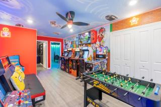 Thematic House w Private PoolGame RoomClubhouse - 4