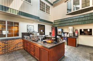 Best Western Plus Longbranch Hotel & Convention Center - Cedar Rapids - 6