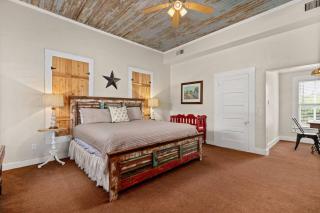 #17 The Texas House at Garrison in Gruene - New Braunfels - 0