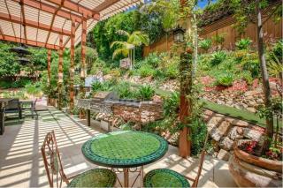 Skyhill Oasis with Hot Tub, Walk to Universal Studios - Los Angeles - 2