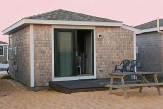 Peaceful Waterfront Beach Cottage! - 2